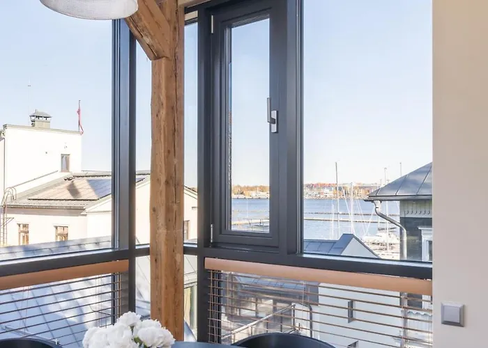 Cozy Riverside Penthouse