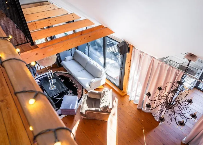 Apartment Cozy Riverside Penthouse