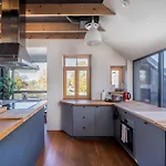 Cozy Riverside Penthouse דירה ריגה