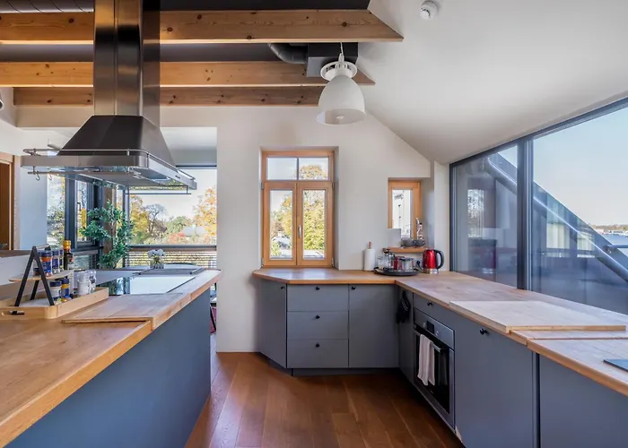 Cozy Riverside Penthouse * Ρίγα